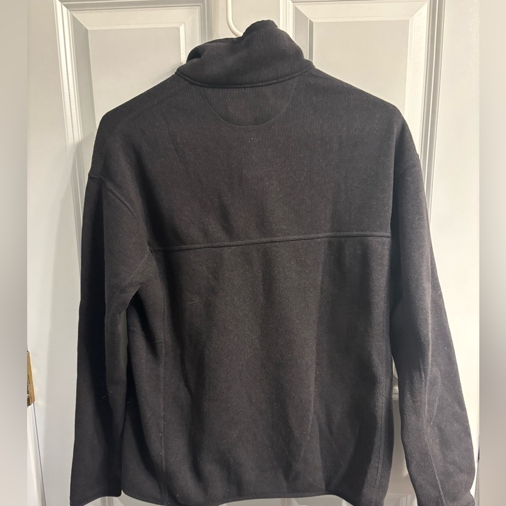 Patagonia Black Pullover Fleece - Picture 2 of 3